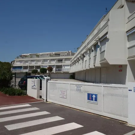 La Fregate-10 By Interhome Le Grau-du-Roi